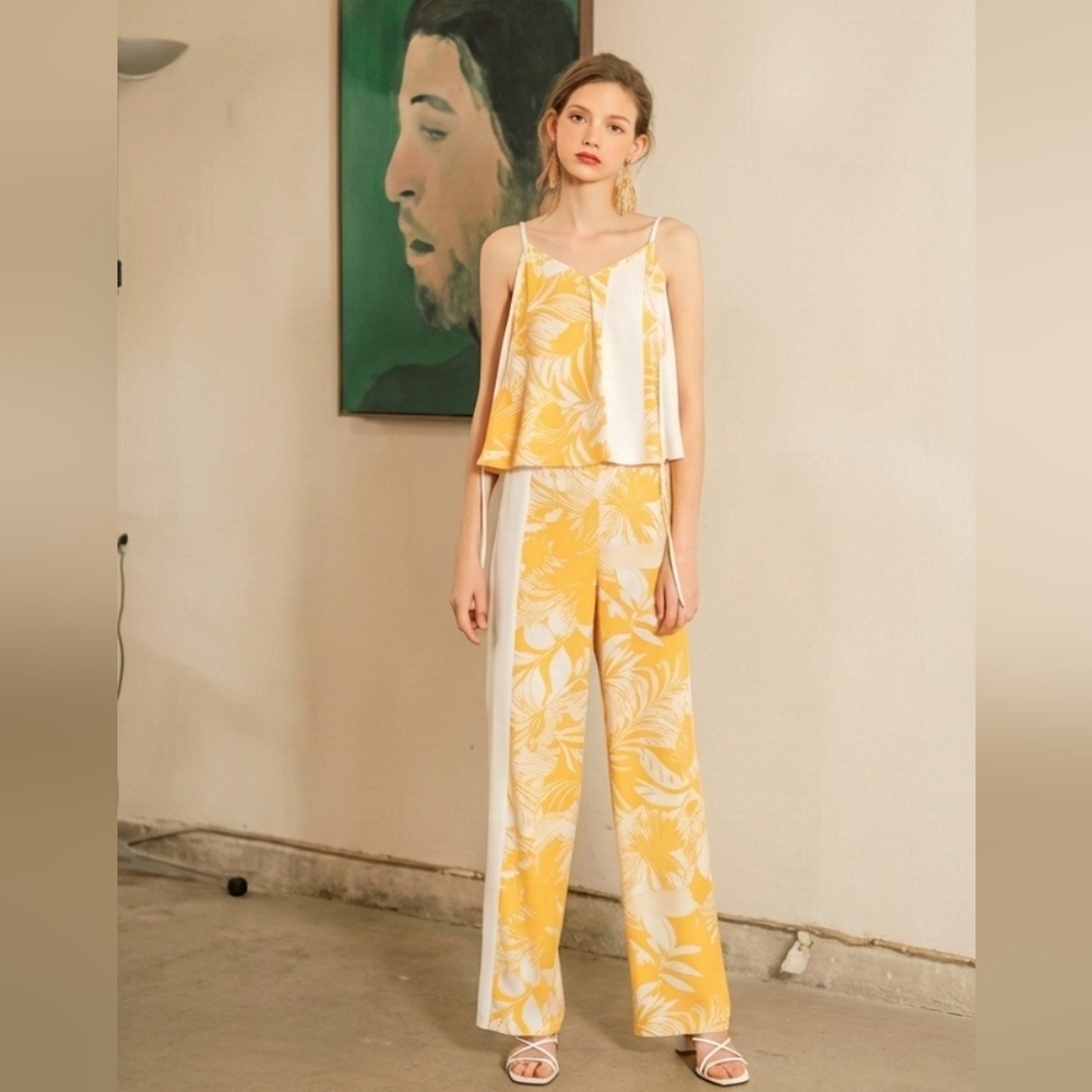 Isislover Two Pieces Set: Printed leaf Camisole Top + Wide-Leg Pants size S